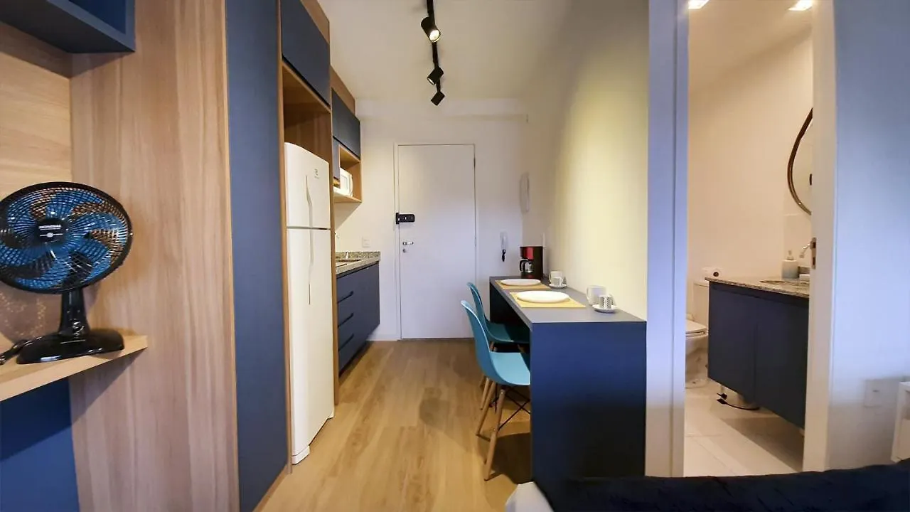 Apartamento Arraso de apê na Frei Caneca Wifi 300 mb, Academia São Paulo
